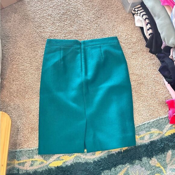 J. Crew wool no. 2 pencil skirt green 2 petite - Picture 4 of 4